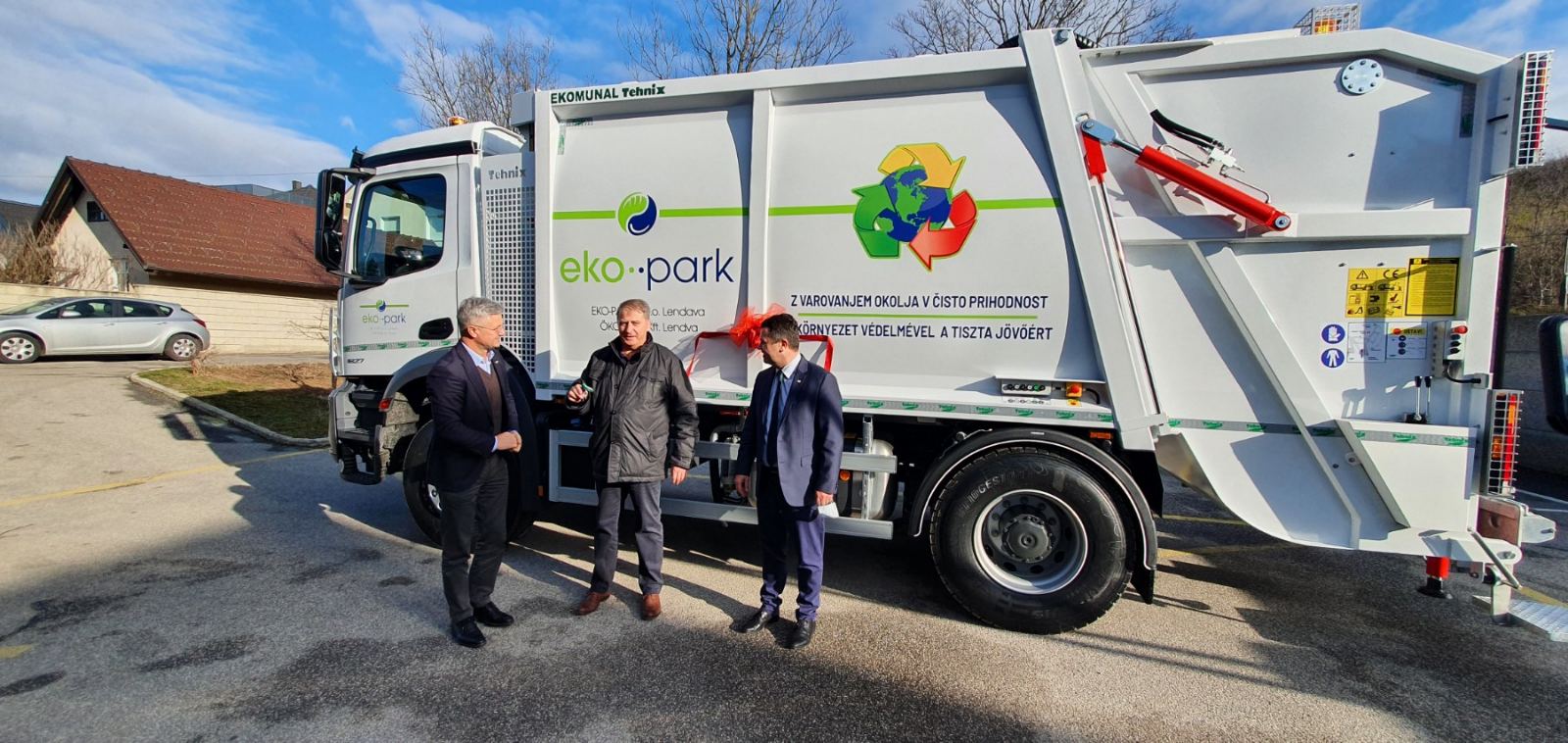 Prvo Tehnix komunalno vozilo za Eko-park Lendava